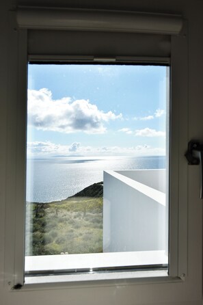 Interior - 5-Bedroom Villa with a Breathtaking Panoramic View of the Aegean. (Milos)