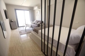 Family Apartment | 1 bedroom, minibar, free WiFi - Seven Stays (Alexandria)