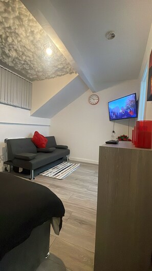 Interior - Remarkable 1-bed Apartment in Leeds (Leeds)