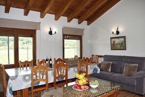 Living area - Casas rurales 4 valles (Matallana)