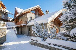 Uklassifisert bilde, 3 av 18, knapp