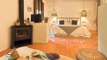Premium tweepersoonskamer | Luxe beddengoed, een strijkplank/strijkijzer, gratis wifi, beddengoed