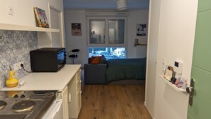 1 多间卧室、熨斗/熨衣板、免费 WiFi、床单