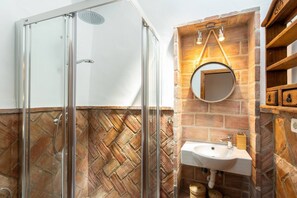 Hair dryer, towels - Cortijo Horizonte Solset (Frigiliana)