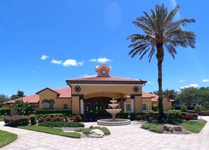 House, 6 Bedrooms | Exterior - Spacious And Relaxing Home With South Facing Pool 6 Bedroom Home by RedAwning (Davenport)