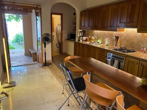 Private kitchen - Maison de Village au Centre de Majorque Idéale Pour Découvrir L'île en Famille (Binissalem)