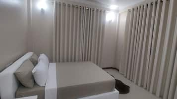 2 chambres, fer et planche Ă repasser, lit parapluie, Wi-Fi