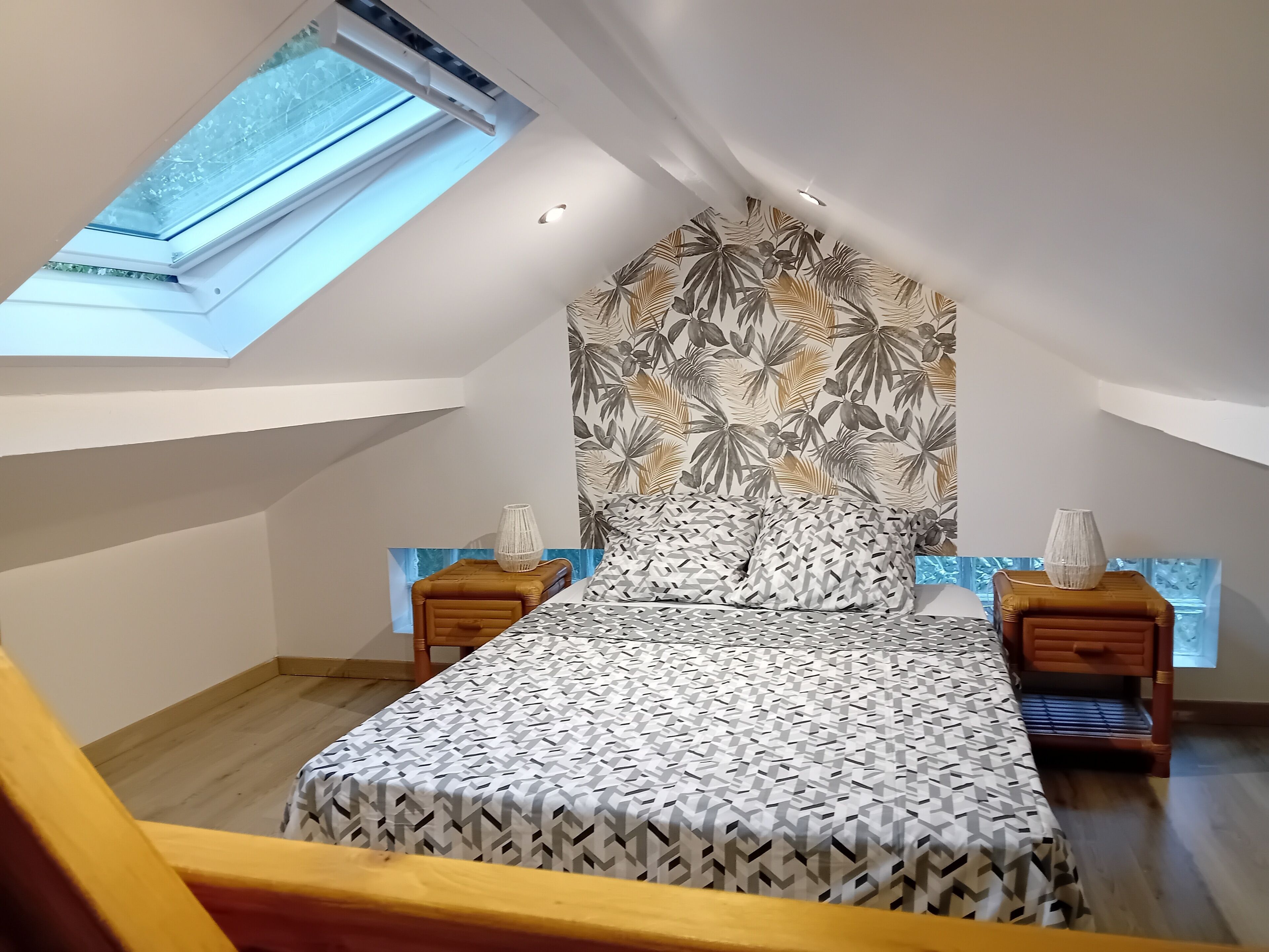 1 chambre, fer et planche à repasser, Wi-Fi, draps fournis