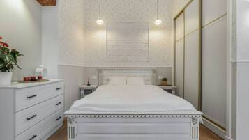 1 bedroom, iron/ironing board, free WiFi, bed sheets