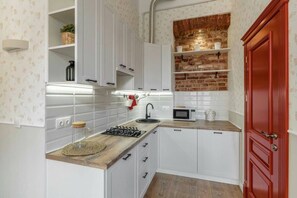 Private kitchen - Apart- SWEET HOME -30 м- Оперний театр, Adr.Svobody,26 (L'viv)
