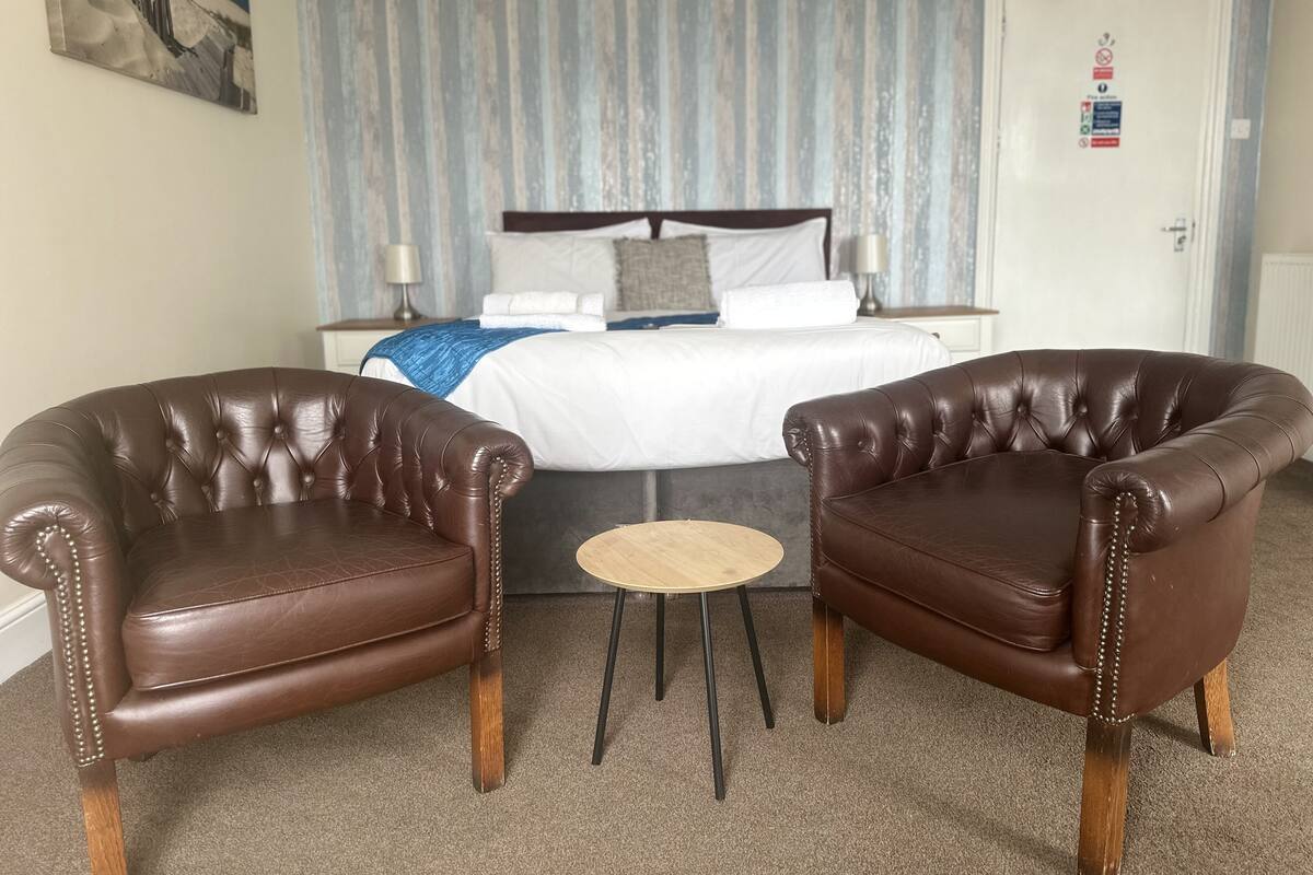 Standard Double Room, 1 King Bed, Sea View | WiFi (free), bed sheets