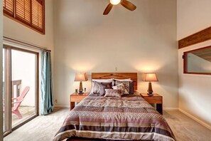 3 bedrooms, iron/ironing board, WiFi, bed sheets - 🔥 Charming Mountain Retreat with Fireplace, Views & Designer Touches - Summer Rentals Only (Avon)
