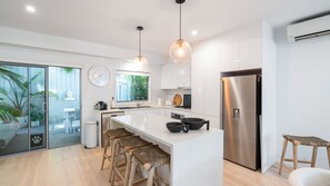 Fridge, microwave, oven, dishwasher