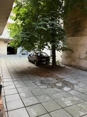 Property grounds - Чудові апартаменти поблизу Сввір-Авенє (L'viv)