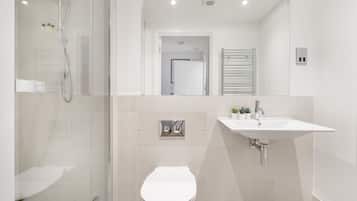 City Apartment | Bathroom