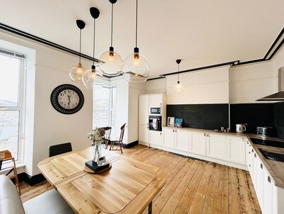 Mountain View Home - Dolgellau