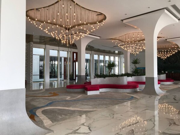 ロビーラウンジ