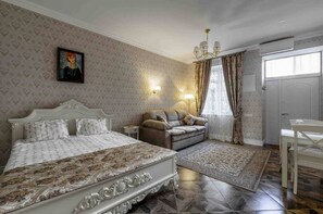 1 bedroom, iron/ironing board, free WiFi, bed sheets - Apart.Sweet Home-3 Lviv, center (L'viv)