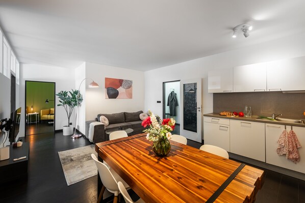 Apartament Deluxe | 3 dormitoris, decoració individual i mobiliari individual 