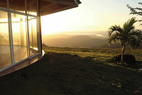 Private Queen Room 2 at Vida Lotus Retreat & Spa