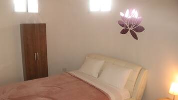 1 bedroom, iron/ironing board, WiFi, bed sheets