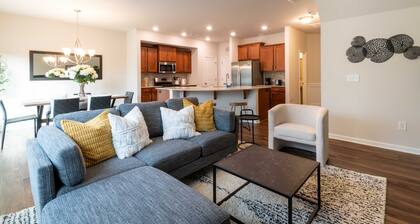 Chic Home on Homecoming Way