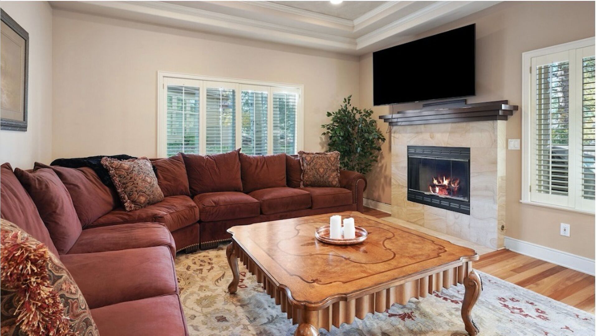 Beautifully Appointed Townhome at Broken Top Club, Bend.  Premier host.