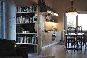 Kühlschrank, Ofen, Herdplatte, Geschirrspüler