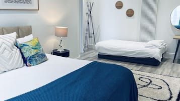 1 bedroom, desk, iron/ironing board, free WiFi