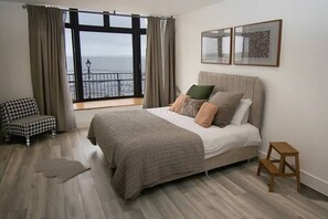 1 slaapkamer, een bureau, een strijkplank/strijkijzer, gratis wifi