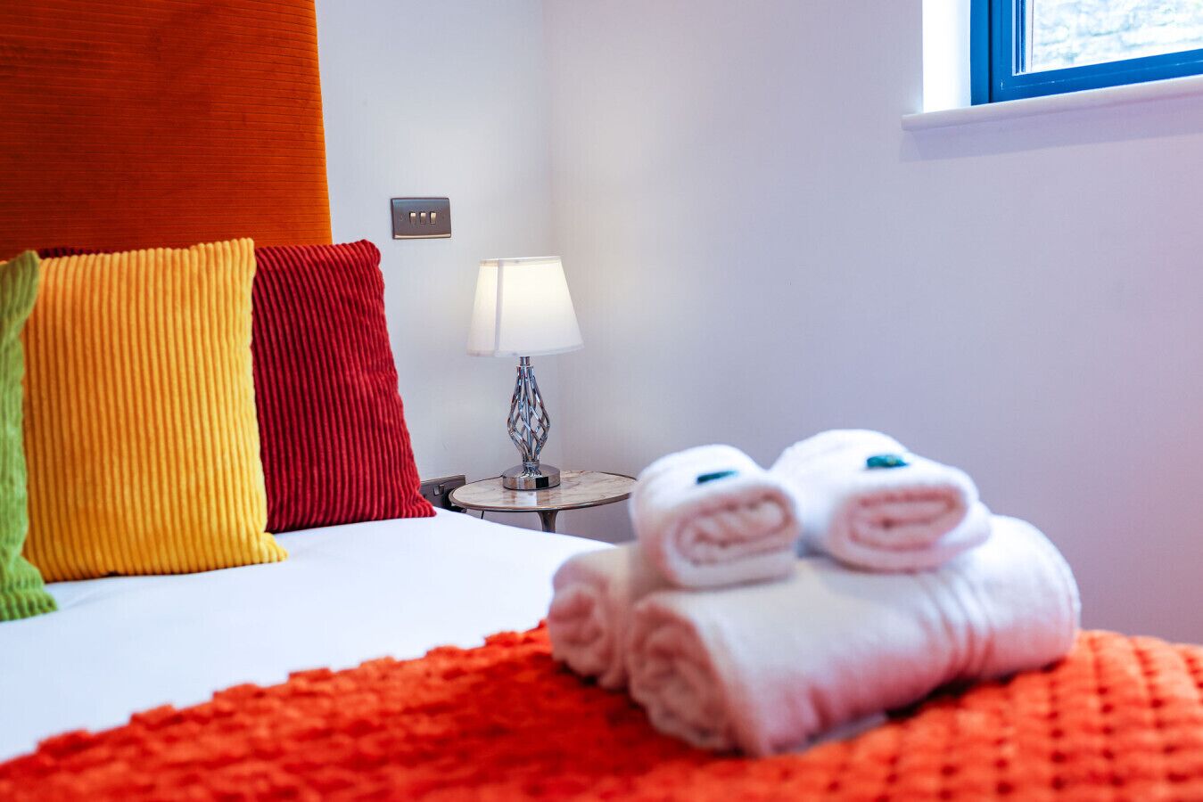 1 chambre, fer et planche à repasser, Wi-Fi gratuit, draps fournis