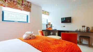 1 chambre, fer et planche Ă repasser, Wi-Fi gratuit, draps fournis