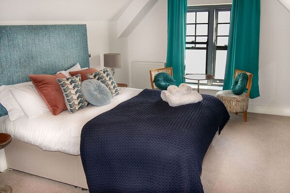 1 habitación, tabla de planchar con plancha, wifi gratis y ropa de cama 