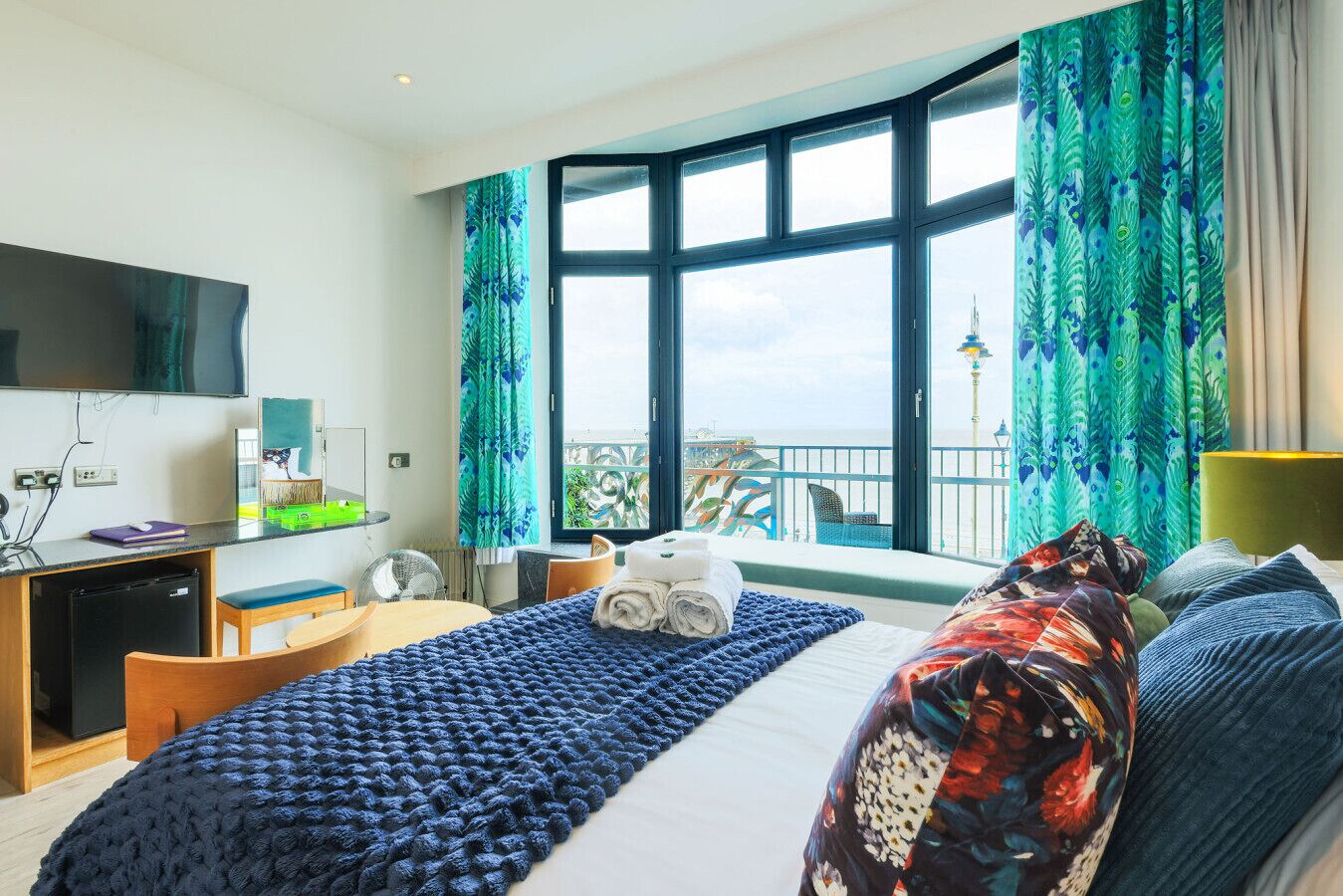 1 chambre, bureau, fer et planche à repasser, Wi-Fi gratuit