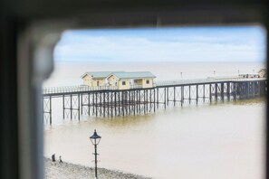 Beach/ocean view - Coastal Elegance - Seaview Double Room (Vale of Glamorgan)