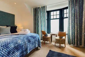 1 bedroom, desk, iron/ironing board, WiFi - Coastal Elegance - Seaview Double Room (Vale of Glamorgan)