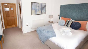 1 chambre, bureau, fer et planche Ă repasser, Wi-Fi