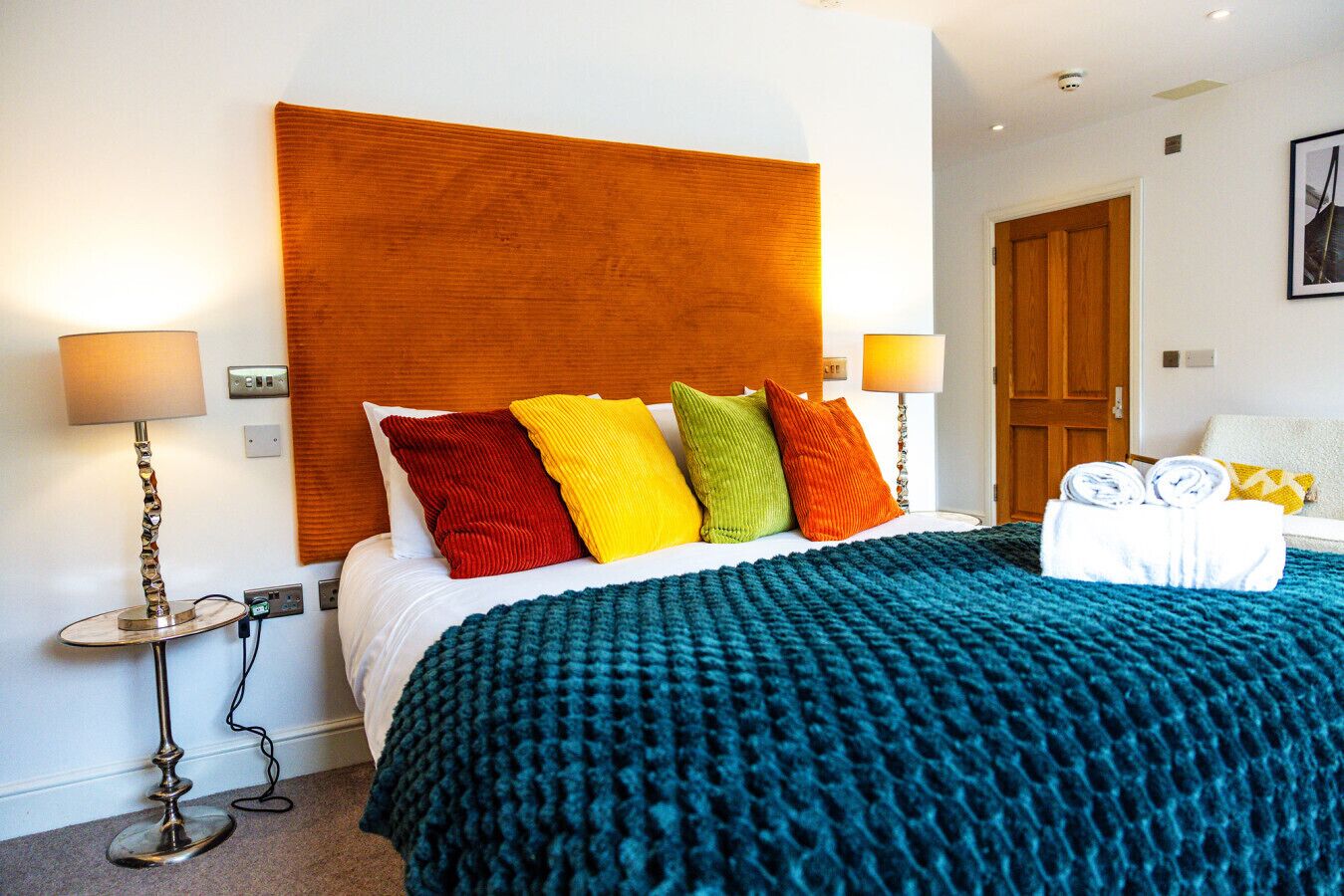 1 makuuhuone, työpöytä, silitysrauta/-lauta, Wi-Fi