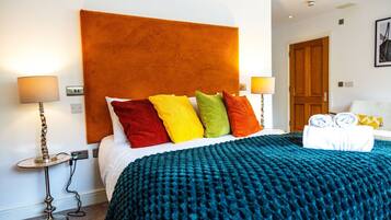 1 makuuhuone, työpöytä, silitysrauta/-lauta, Wi-Fi