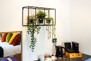 1 chambre, bureau, fer et planche à repasser, Wi-Fi