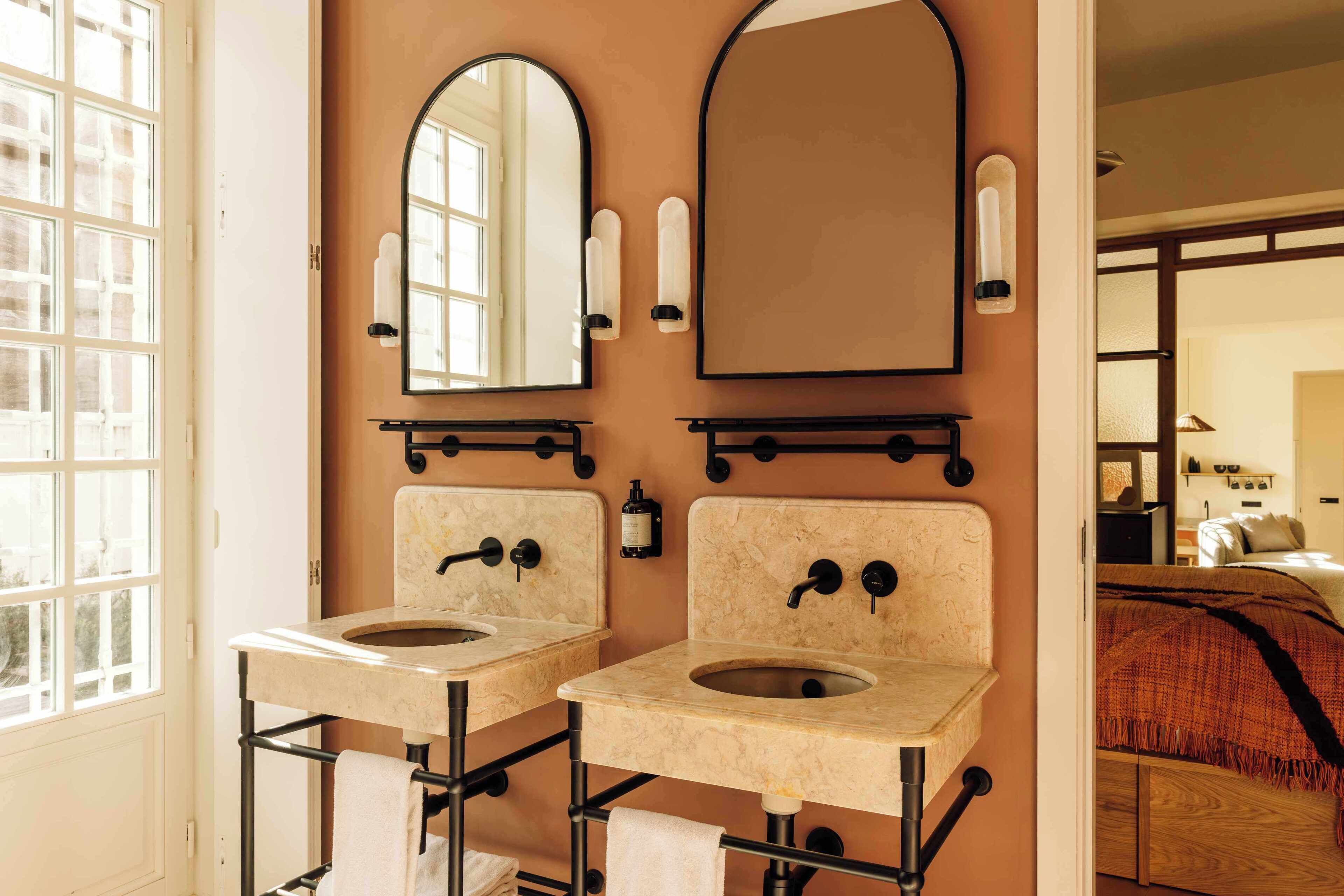 Santa Joana Suite | Baño | Ducha, secador de pelo y toallas