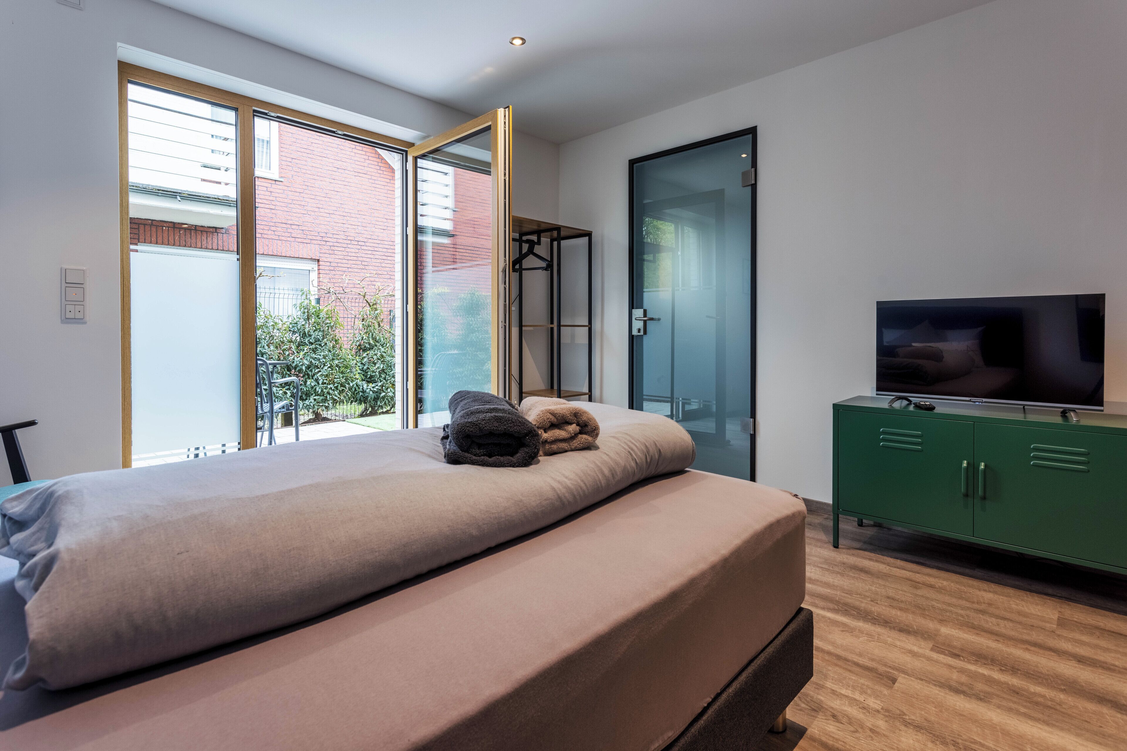 1 bedroom, desk, iron/ironing board, free WiFi