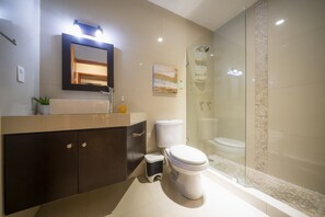 Deluxe Villa | Bathroom | Towels - Villa Perla 15 At Playacar phase ll NAS (Playa del Carmen)
