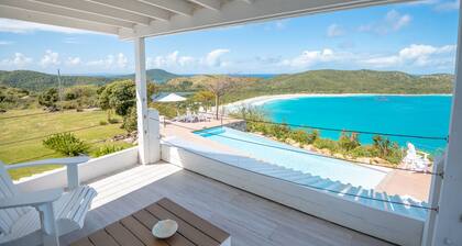 Beach Bunker overlooking Flamenco Beach @ Culebra Island, PR