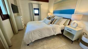 3 quartos, berço de viagem, Wi-Fi de cortesia, roupa de cama