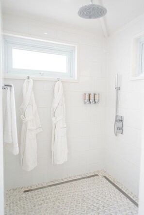 Shower, hair dryer, bidet, towels - Oceanfront Lux Villa @ Punta Flamenco, Flamenco Beach, Culebra, Puerto Rico (Flamenco)