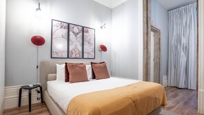 Bügeleisen/Bügelbrett, kostenloses WLAN, Bettwäsche