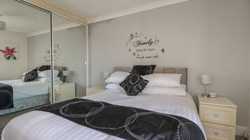 Cottage | 3 bedrooms, individually decorated, individually furnished, free WiFi