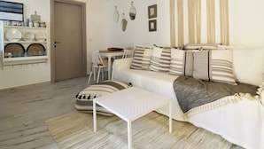 Linari White