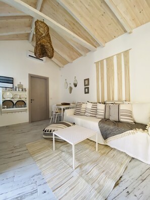 Linari White | 1 Schlafzimmer, individuell dekoriert, kostenloses WLAN